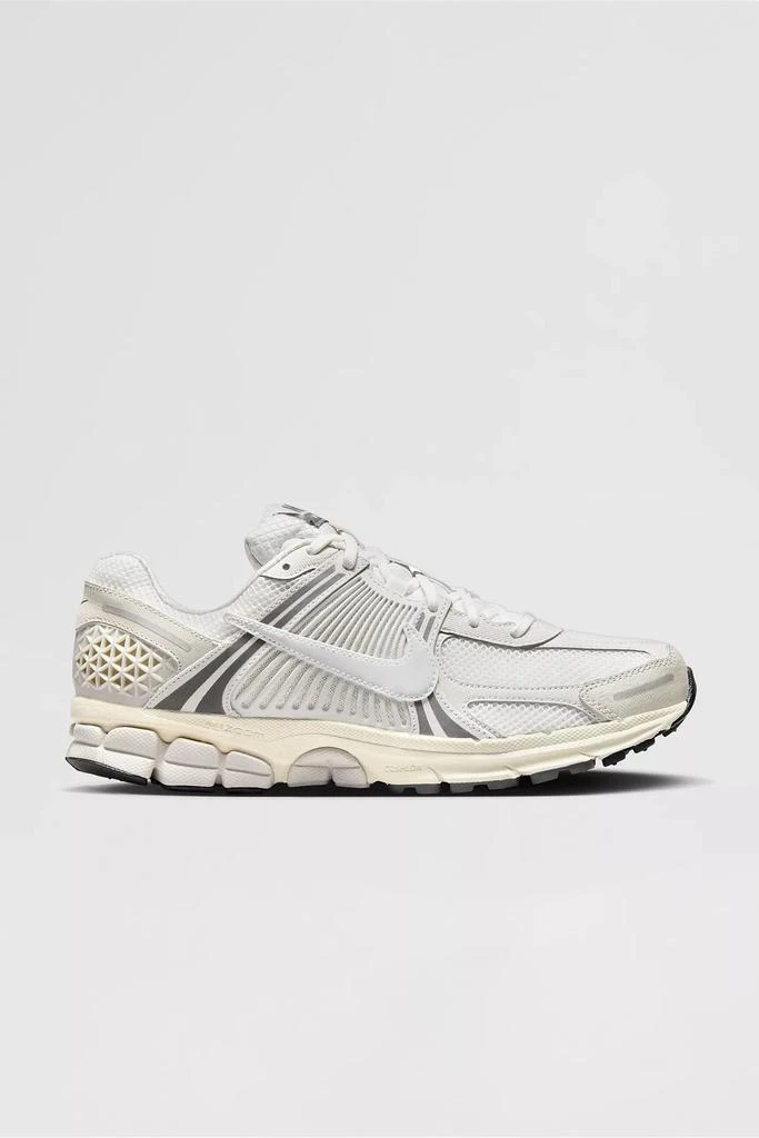 NIKE Nike Men's Zoom Vomero 5 Sneakers