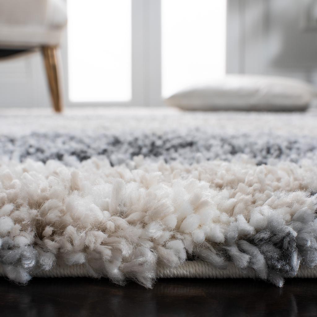 Safavieh Fontana Shag Collection Rug