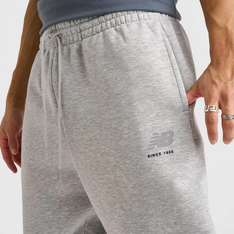 New Balance Men's New Balance Logo Graphic Fleece Jogger Sweatpants 5
