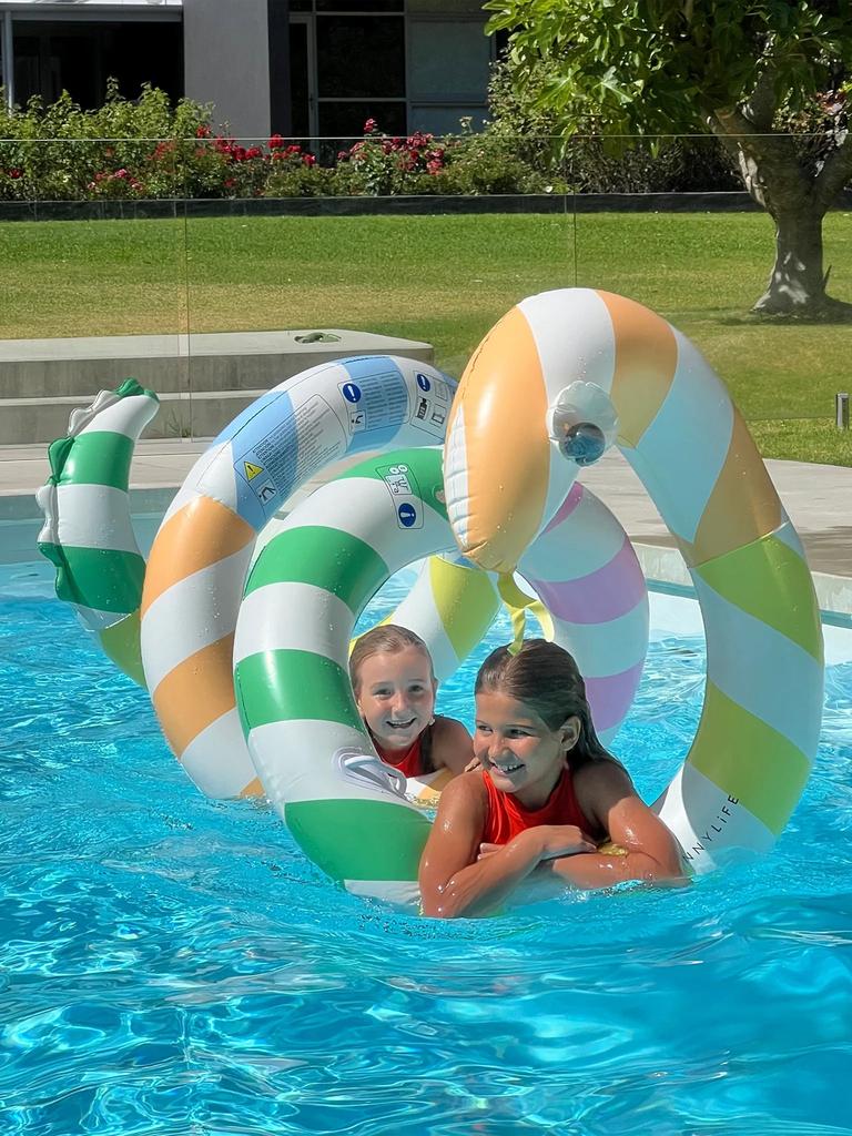 Sunnylife Kids Giant Inflatable Noodle Poolside Sorbet Stripe in Multicolour (245cm)