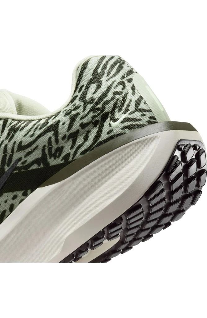 NIKE Winflo 11 Road Runner Running Shoe 9