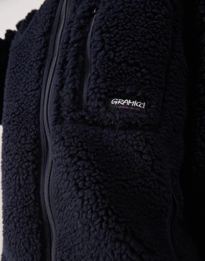 Gramicci Gramicci sherpa jacket in navy 2
