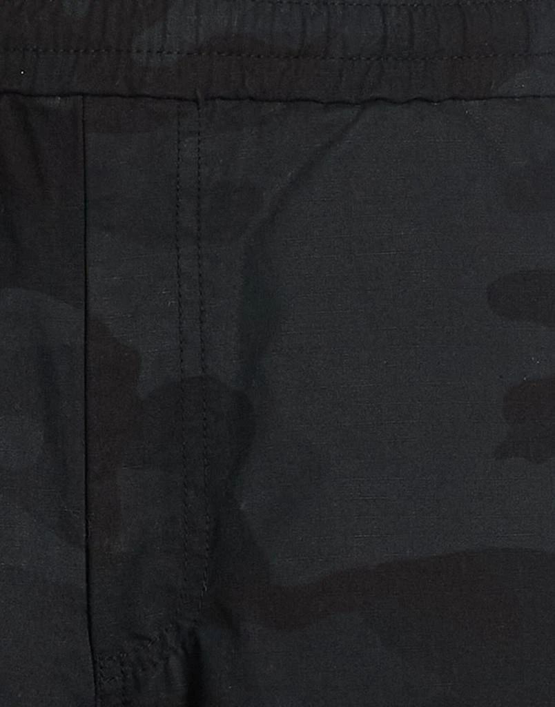 Iuter Shorts
Bermuda 4