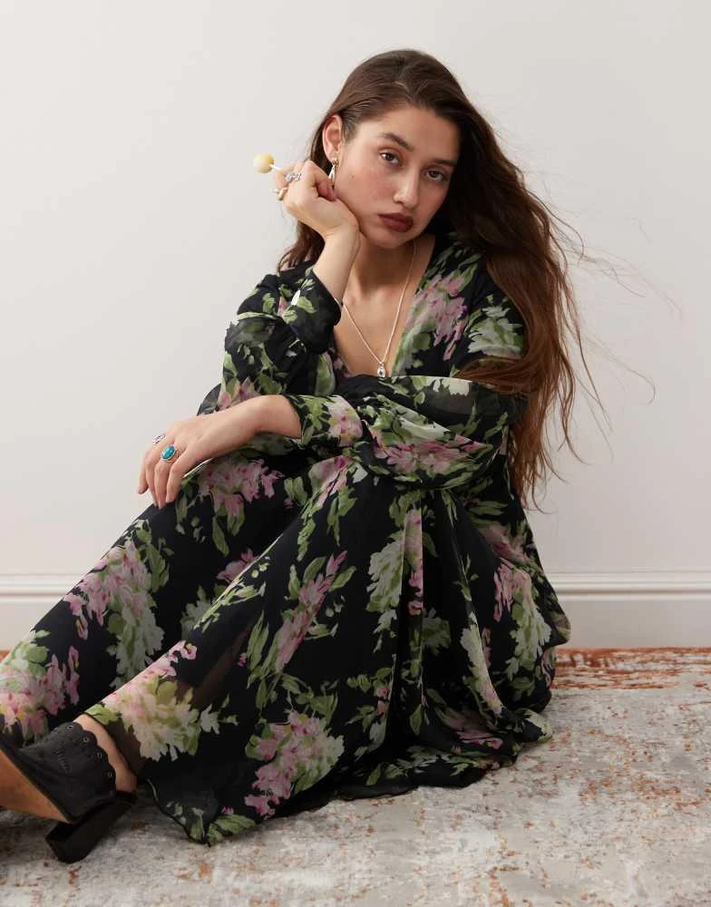 Reclaimed Vintage Reclaimed Vintage maxi dress in floral print 4