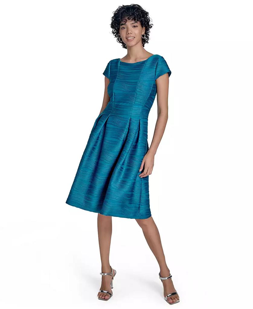 Jessica Howard Petite Short-Sleeve Fit & Flare Dress