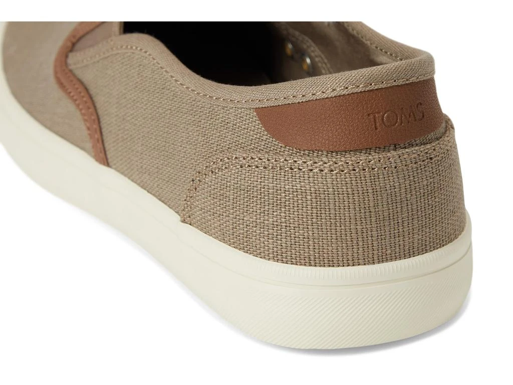 TOMS Baja 6