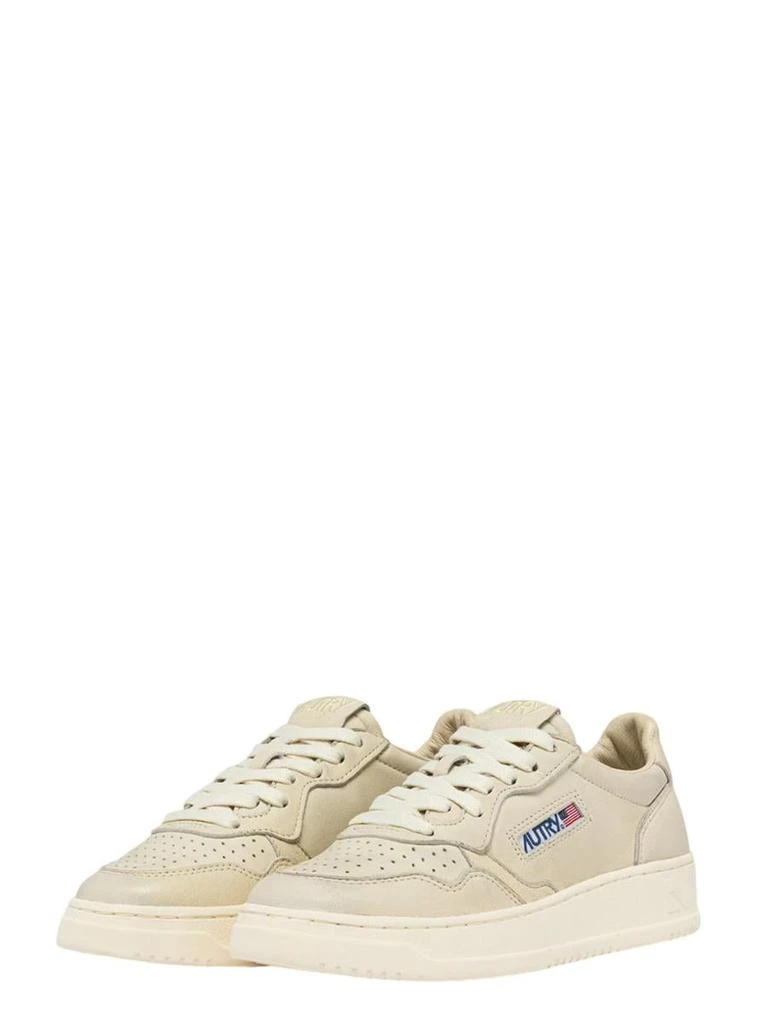 Autry Autry Medalist Low Sneakers In Winter White Nappa 2