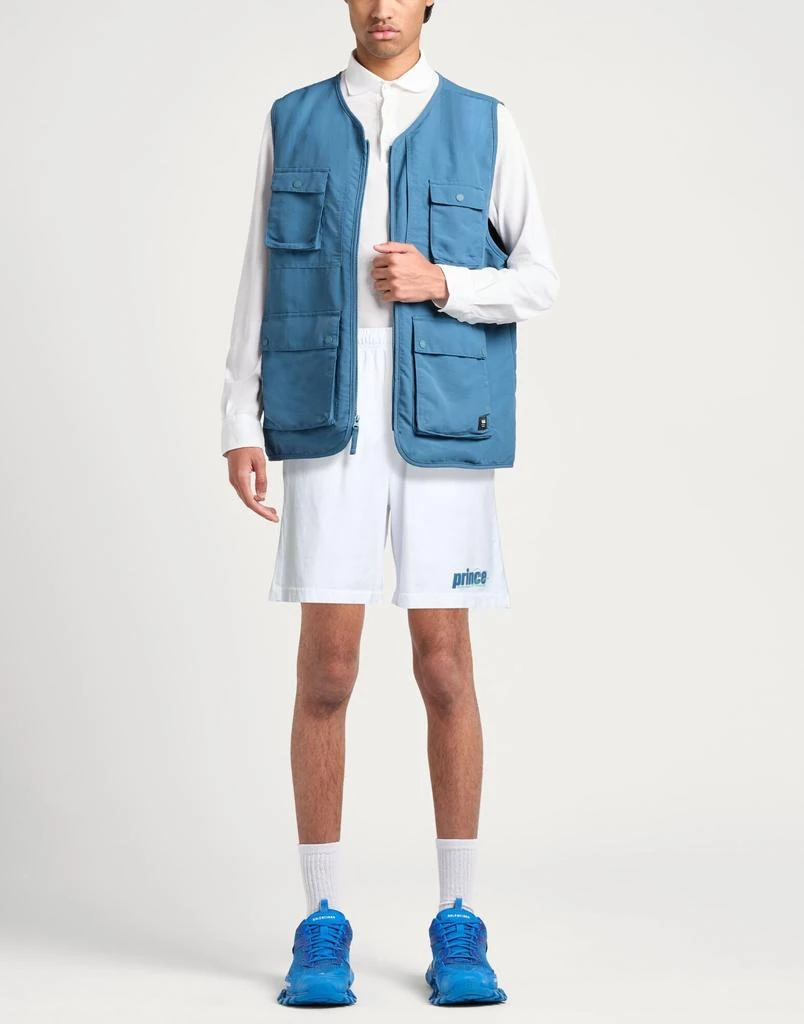 Sporty
Rich Shorts
Bermuda 2