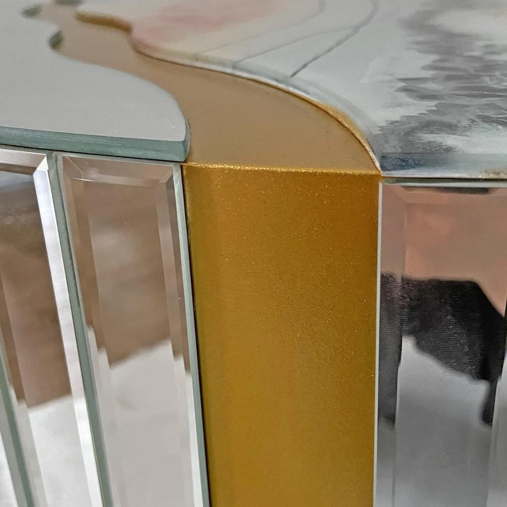 Streamdale Furniture Streamdale White Marble Round Coffee Table with Silver Mirror 
Gold Dust Finish 4