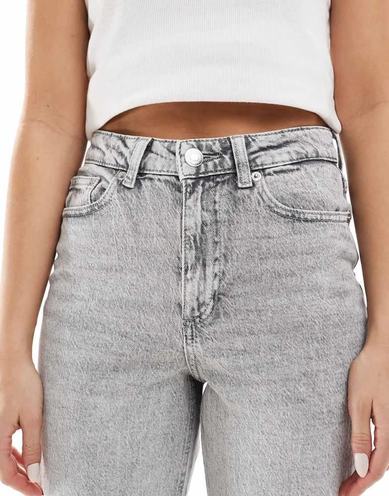 VERO MODA Vero Moda Tessa mom jeans in light grey denim 5