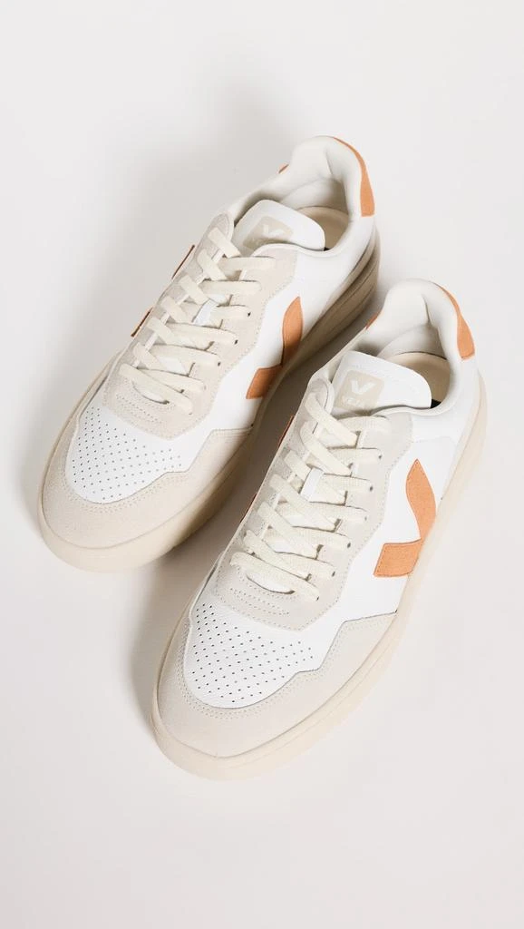 Veja V-90 Sneakers 5