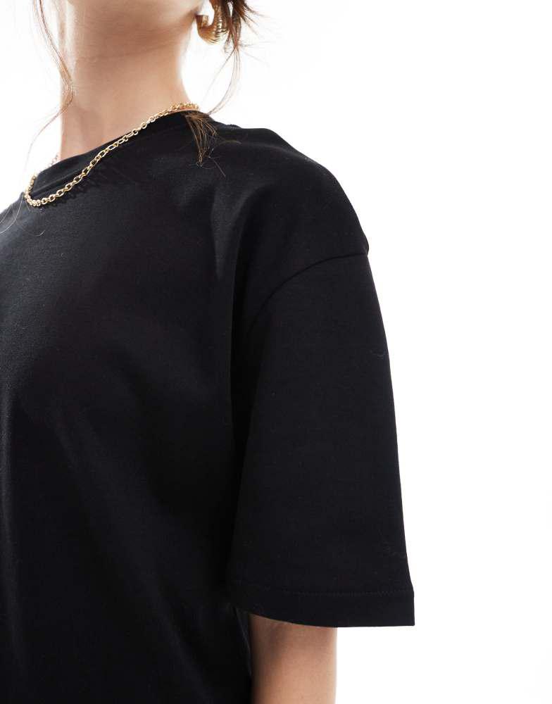 Stradivarius Stradivarius oversized heavyweight t-shirt in black