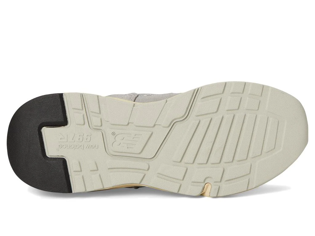 New Balance 997R (Little Kid/Big Kid) 3