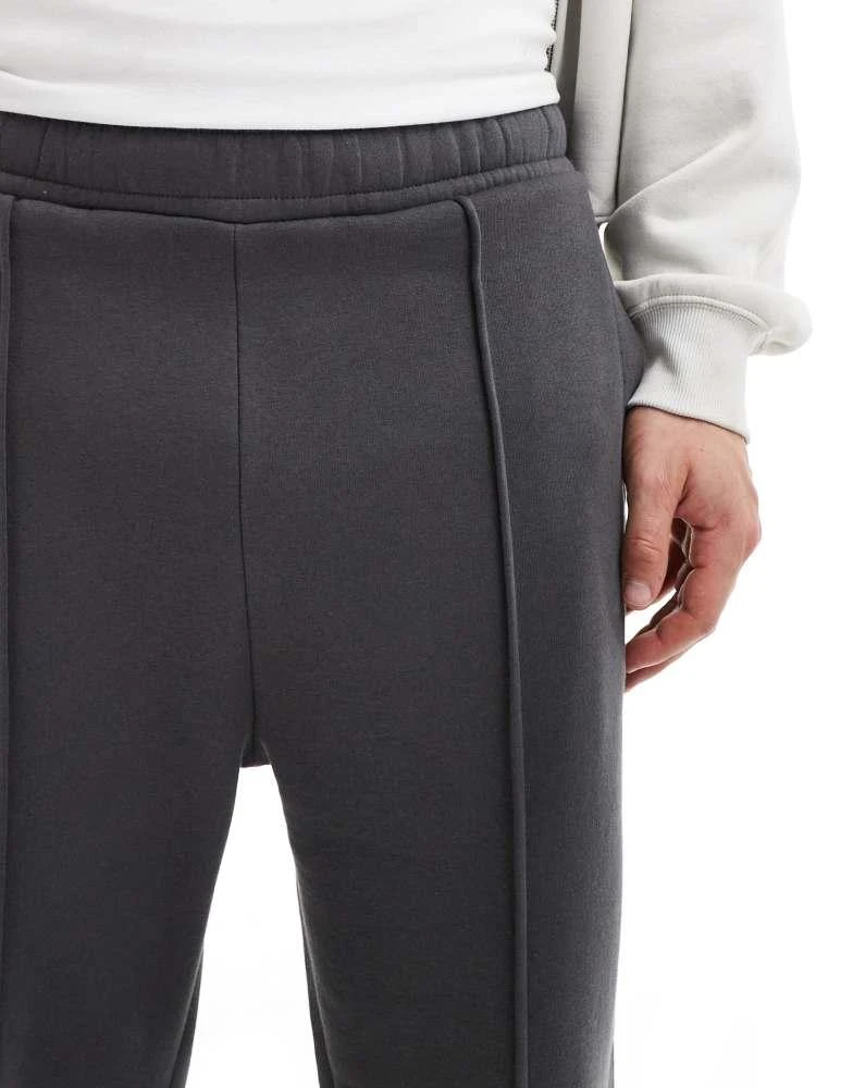 Bershka Bershka wide leg pintuck jogger in charcoal 3