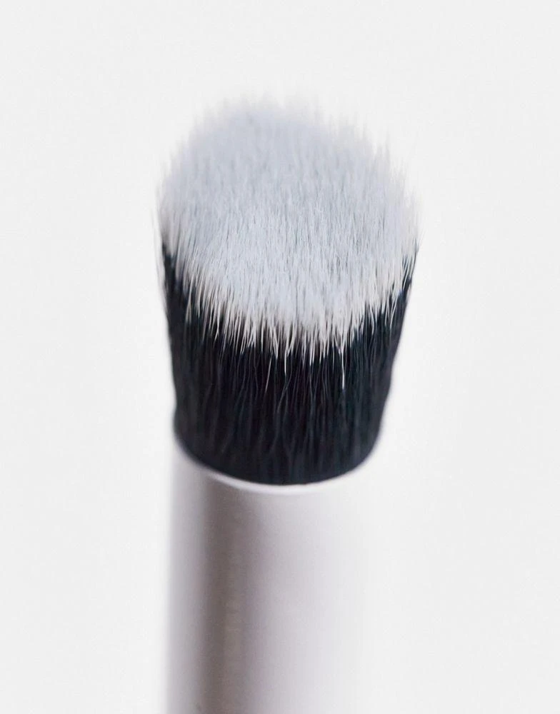 MORPHE Morphe 2 Total No Show Concealer Brush 2