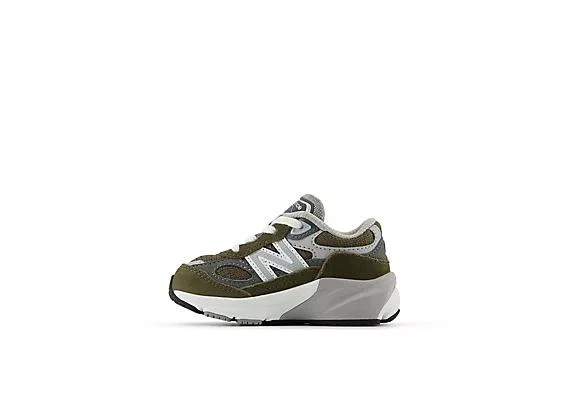 New Balance 990v6 3