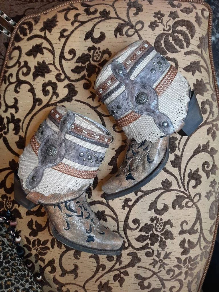 Corral Boots Corral - Women's Flipped Shaft Bootie