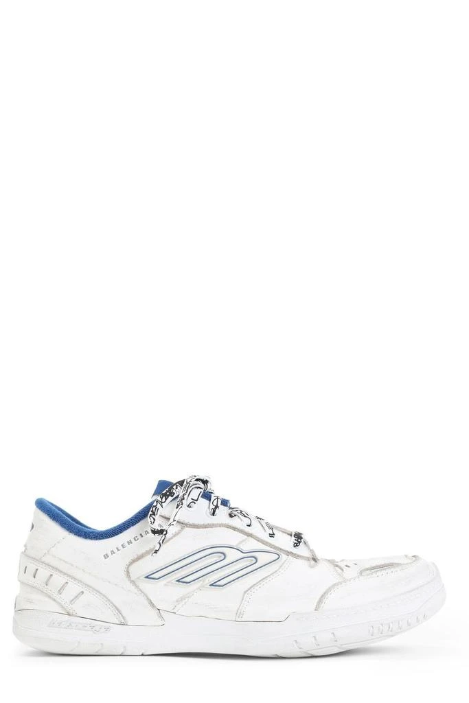 Balenciaga Balenciaga Logo Patch Low-Top Sneakers 1