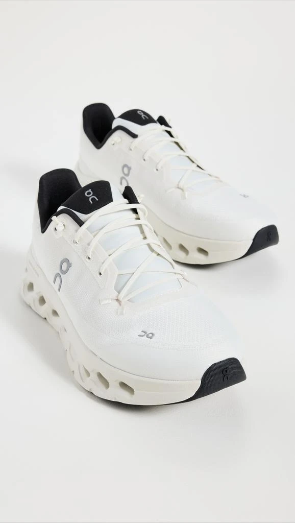 On Cloudtilt Sneakers 3
