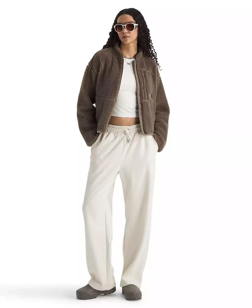 The North Face Women
s Essential Simple Dome Straight Leg Sweatpants