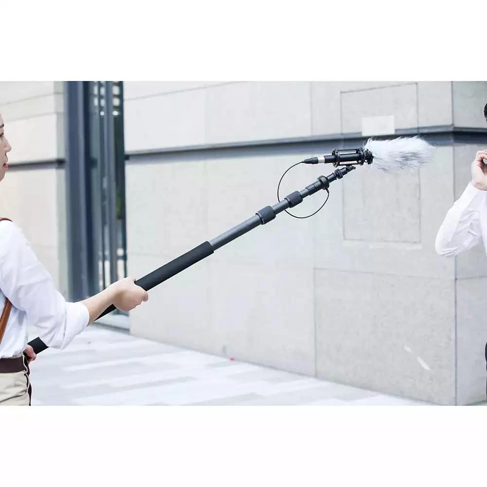 Movo CMP-25 8.2
 Telescoping Carbon Fiber Microphone Boom Pole with Integrated XLR Cable for Video Production and Electronic News Gathering 9