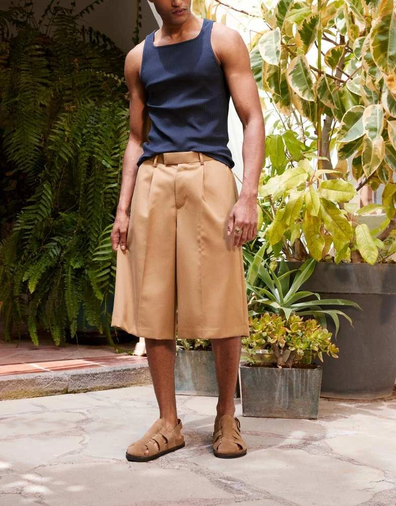 ASOS ASOS DESIGN smart oversized bermuda shorts with front pleat in camel 2