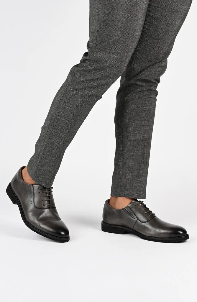 Thomas & Vine Morey Perforated Detailing Oxford 10