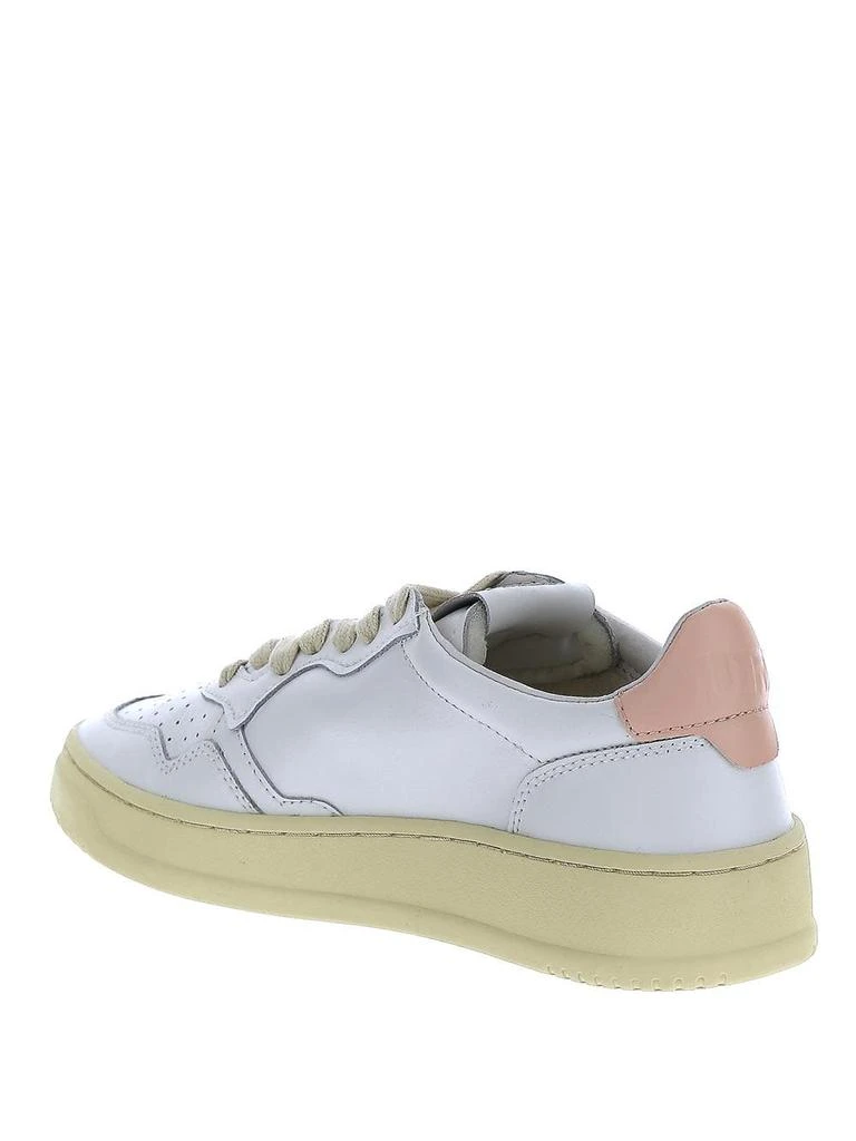 Autry Medalist Low Sneakers 3