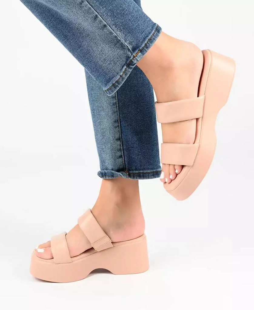 Journee Collection Women's Veradie Platform Sandals 6