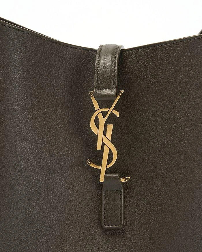 Yves Saint Laurent Le 5 À 7 Supple Small 6