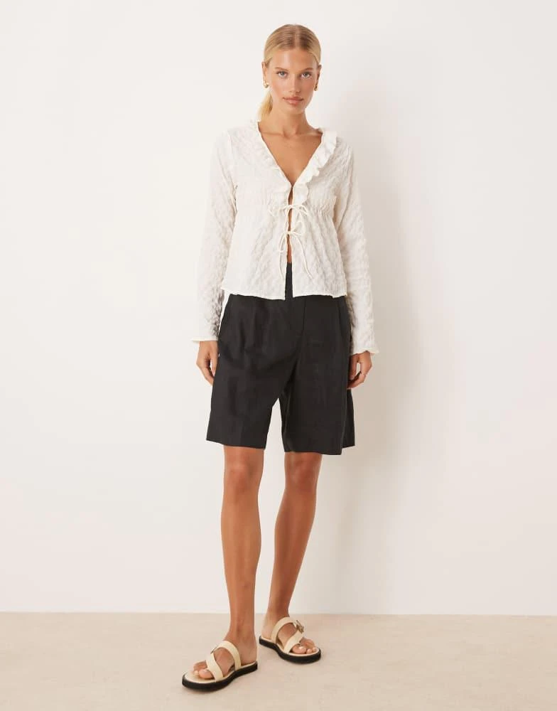 Brave Soul Brave Soul Seersucker frill collar tie front blouse in cream 2