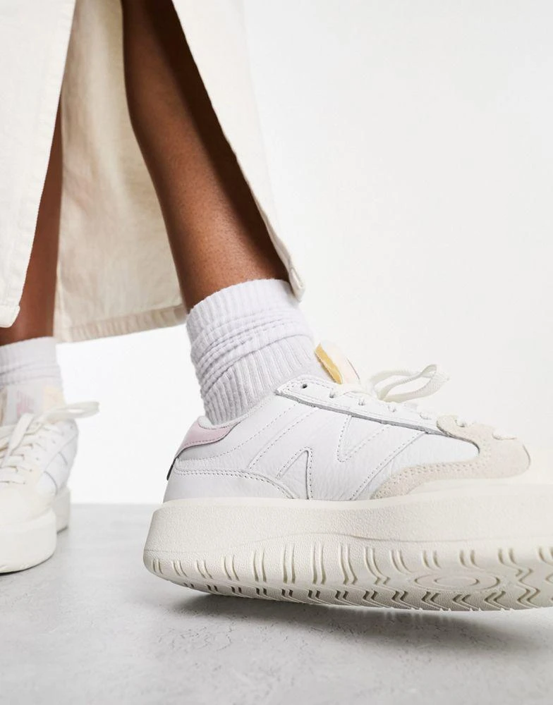 New Balance New Balance CT302 sneakers in white & pink - WHITE 4