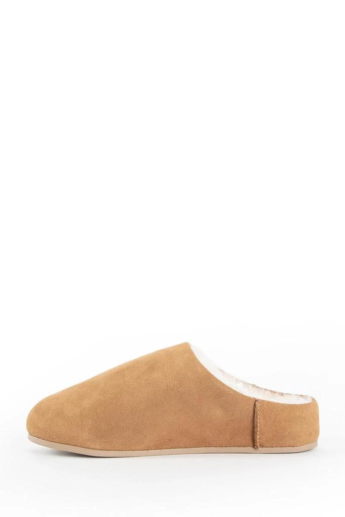 UGG UGG Mules 2