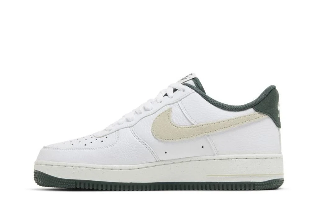 NIKE Air Force 1 Low '07 LV8 Vintage Green 2