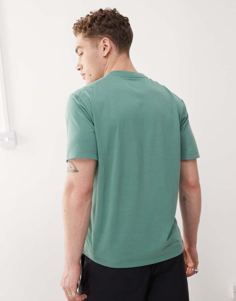 Berghaus Berghaus T-shirt relaxed short sleeve tech t-shirt in light terrain
