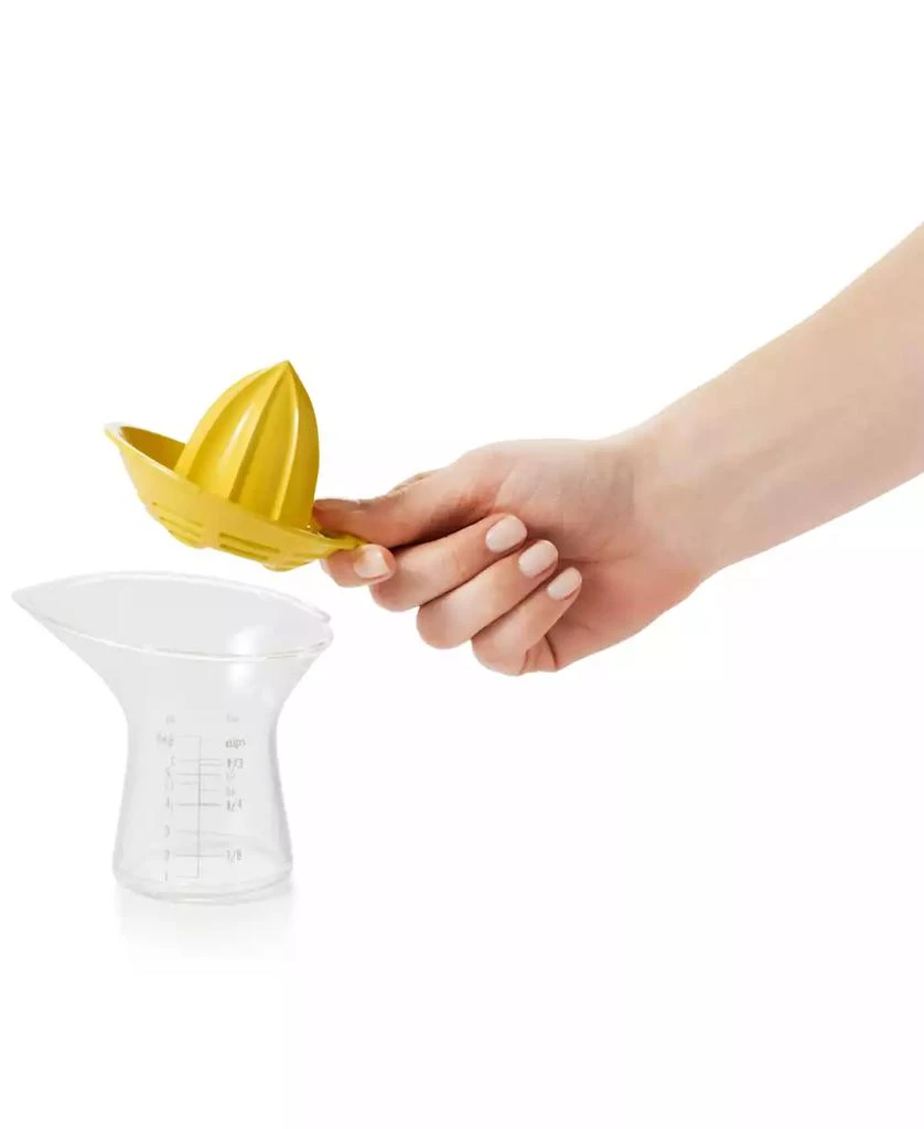 OXO Good Grips Small Citrus Juicer 4