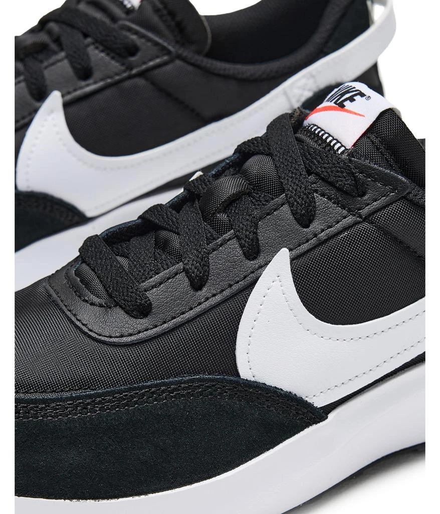 NIKE Waffle Debut 6