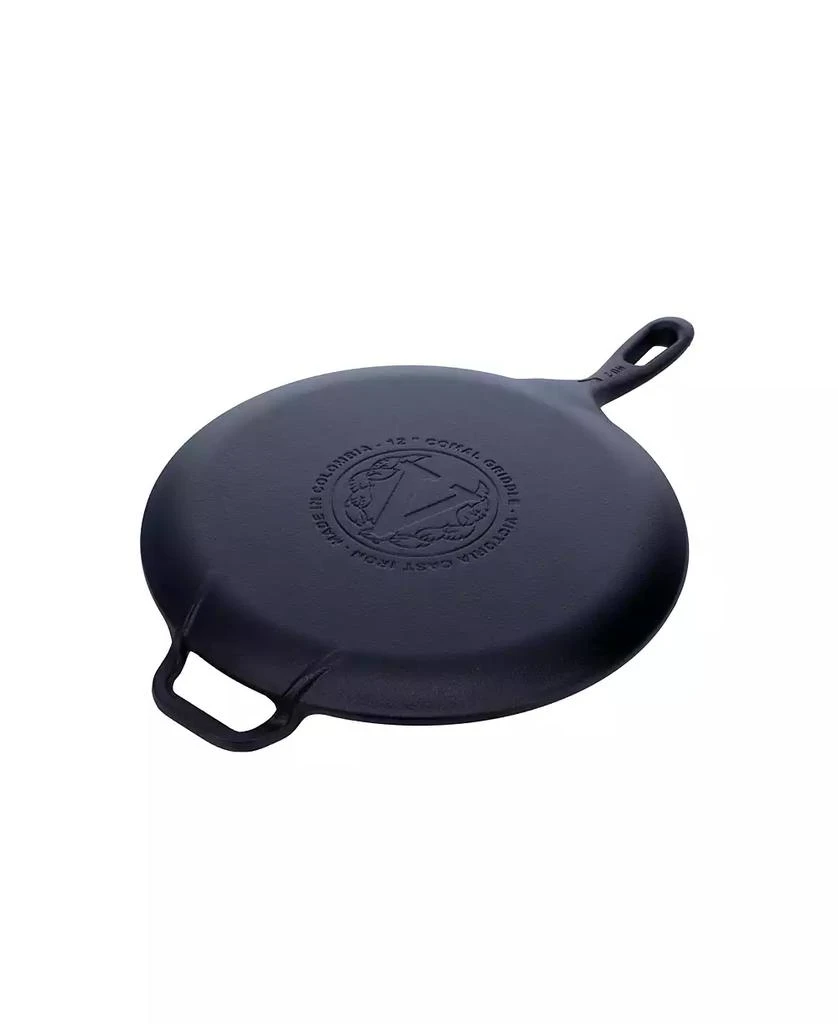 Victoria 12" Comal with Long Handle and Helper Handle, Seasoned 5