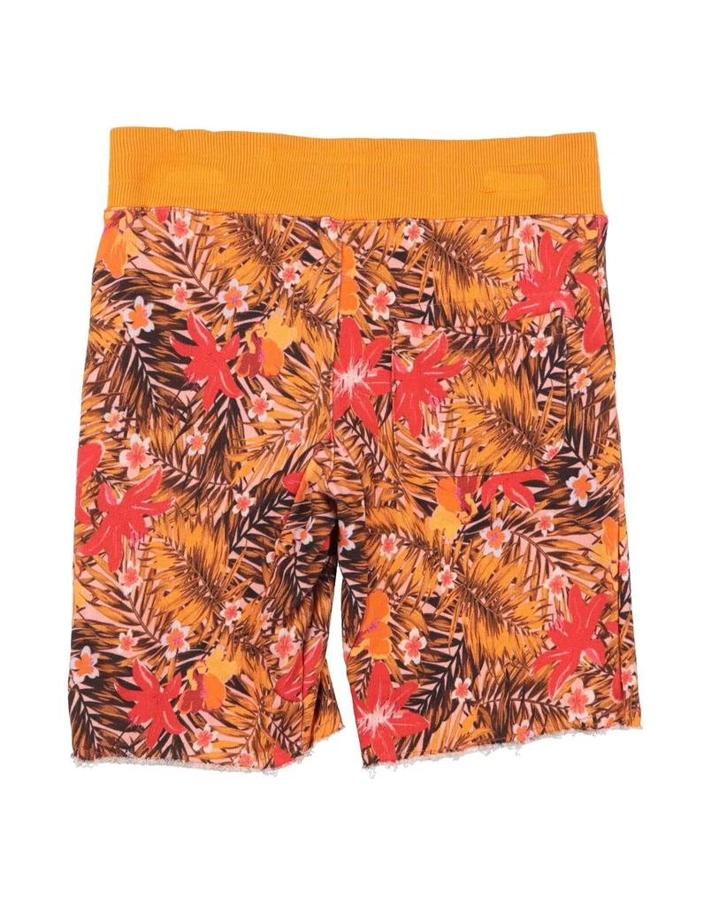 WAVES OF CALIFORNIA Shorts 
Bermuda 2