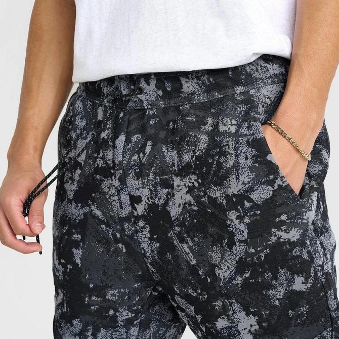 NIKE Men's Nike Tech Fleece Camo Jogger Pants 9