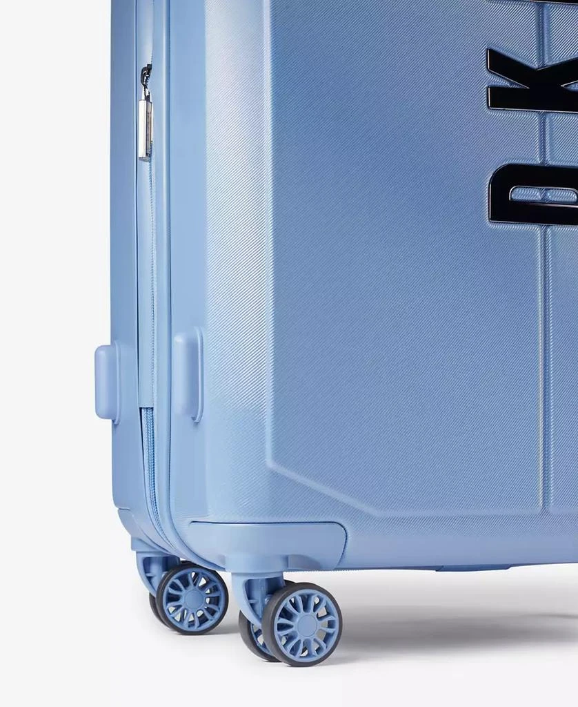 DKNY CLOSEOUT! Nyc 20" Upright Carry-on 11
