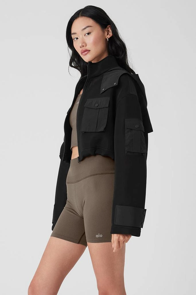 Alo Cropped Engage Cargo Parka - Ivory - Free Shipping - BeyondStyle