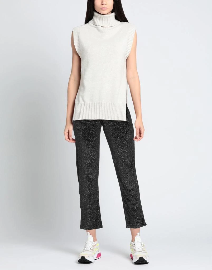 EAN 13 Casual pants 2