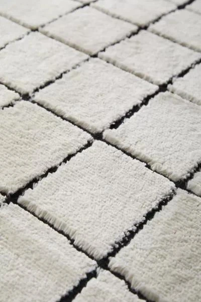 Urban Outfitters Tuno Grid Hilo Tufted Rug 3