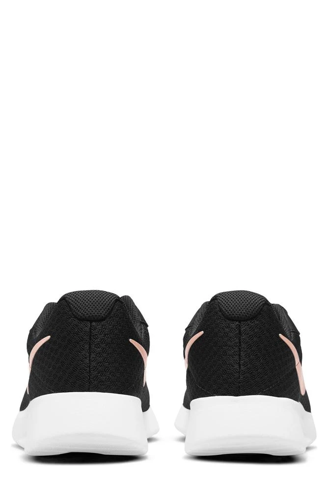 NIKE Tanjun Running Shoe 4