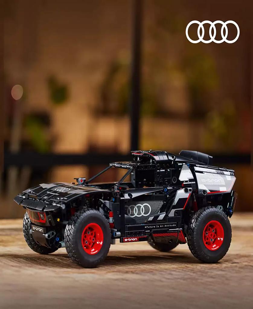 LEGO Technic 42160 Audi RS Q e-tron Toy Building Set
