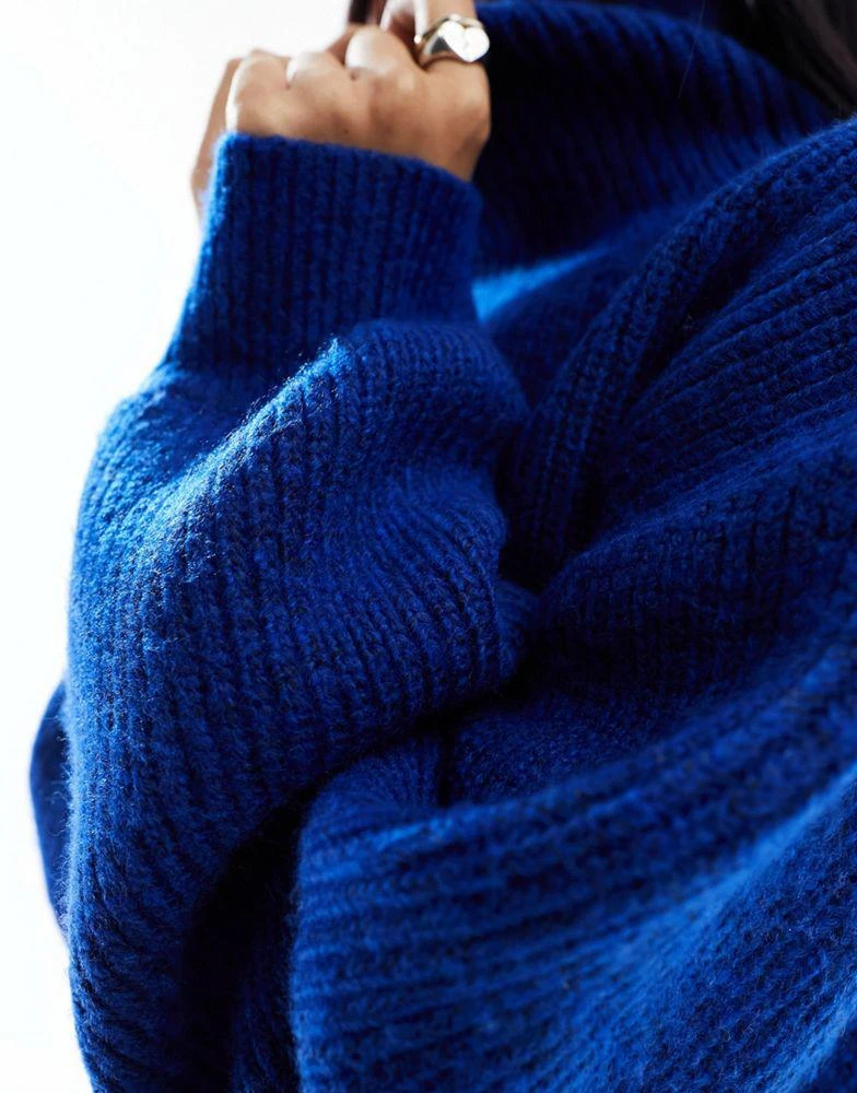 Monki Monki cropped knitted jumper in cobalt blue 3