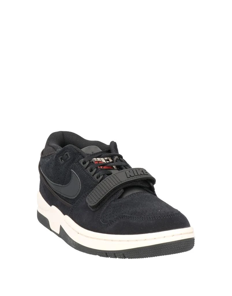 NIKE Sneakers 2