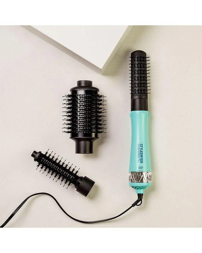 Calista StyleDryer Pro Hair Drying Brush 2
