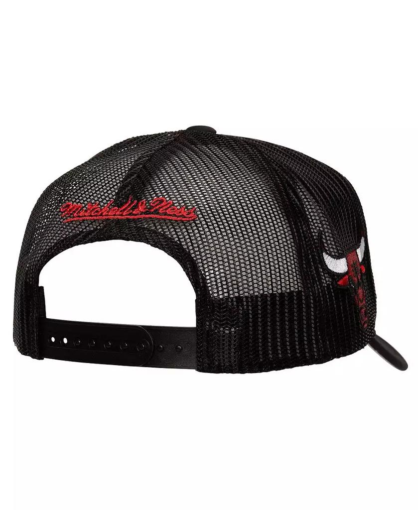 Mitchell & Ness Men's Black Chicago Bulls Script Sidepatch Trucker Adjustable Hat